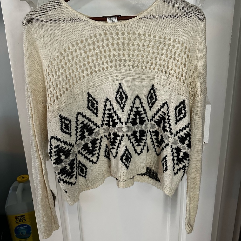 Cropped Cream and Black Patterned Sweater